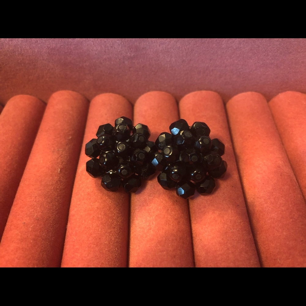 Vintage Black Bead Cluster Clip-on earring